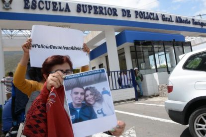 En 195 países se ha activado una alerta roja de detención en contra del expolicía Germán Cáceres, sospechoso del femicidio de María Belén Bernal.