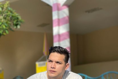 El presentador regresará en febrero a Ecuador.