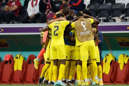 Enner Valencia marcó de penal e hizo el segundo tanto de cabeza.