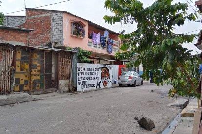 En este lugar se ejecutó el operativo. En el sitio se terminaba de pintar un mural.