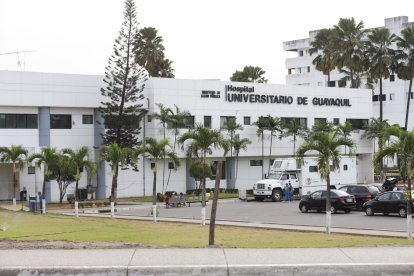 En un hospital le practicaron una cesárea y salvaron al bebé de 27 de semanas. Sin embargo, estaba bajo pronóstico reservado.