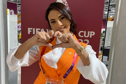 Amal quedó flechada por los ecuatorianos, a quienes les envía un corazón.