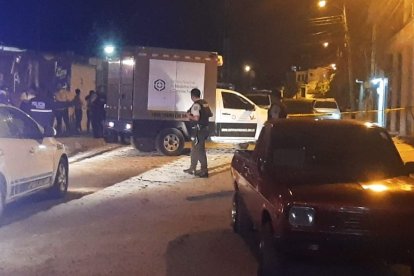 La bala zumbó en Altagracia, un barrio de Manta, en Manabí. La víctima registraba antecedentes penales. Sus verdugos llegaron en moto.