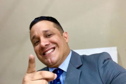 Carlos José Matamoros propuso a sus compañeras hacer el body paint