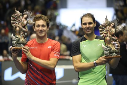 Casper Ruud  y Rafel Nadal jugaron un partido de exhibición en Quito.