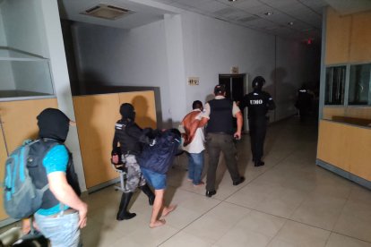 Los detenidos fueron puestos a órdenes de las autoridades para ser juzgados.
