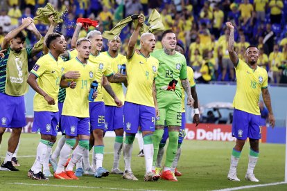 La selección de Brasil sumó seis puntos en el grupo G, tras vencer a Serbia y Suiza.