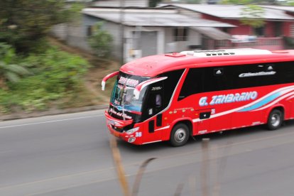 Los viajes en transporte interprovincial a Esmeraldas se han convertido en un suplicio por los constantes asaltos.