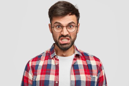 Muchas veces el enojo y el estrés hace que nuestro rostro luzca envejecido.