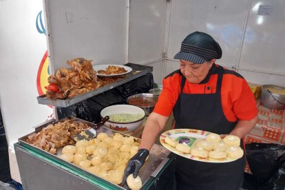 El encuentro gastronómico estará hasta el 7 de diciembre en la avenida Amazonas y Eloy Alfaro, norte de Quito.