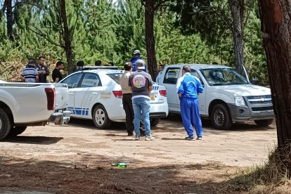 La Policía llegó al lugar a hacer el levantamiento del cadáver.