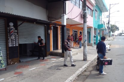 Balacera en una barbería dejó un acribillado y dos heridos