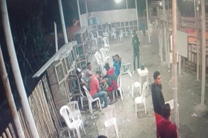 Las investigaciones apuntan a que dos hombres en moto son los sospechosos del ataque.