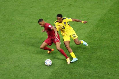 Romario Ibarra disputó la Copa del Mundo con un vendaje como protección en su mano derecha.