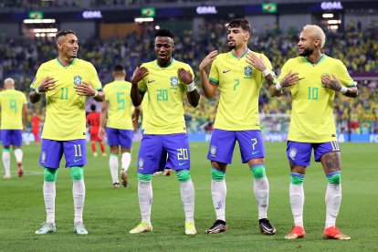 Vinicius, Neymar, y Richarlison y Paquetá le dieron la victoria al cuadro carioca.