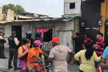 Moradores del barrio 4 de Mayo
