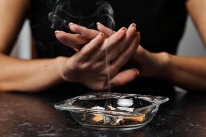 Miles de variantes genéticas están asociadas al consumo de alcohol y tabaco