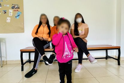 Tres mujeres del Centro de Privación de Libertad N.° 3 maternan a sus hijos. Ellas afirman que en el encierro han aprendido a criarlos.