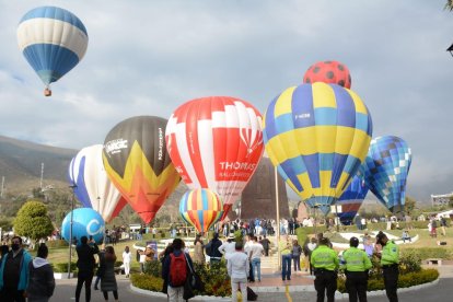 El evento fue suspendido luego de la revocatoria de los permisos de parte de la Dirección General de Aviación Civil.