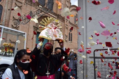 Es la fiesta religiosa más grande de Cuenca y Latinoamérica. Cumple 60 años y se desarrolla en cada Navidad.