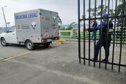 La mañana de este lunes realizaron los trámites para el funeral.