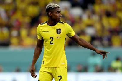 El zaguero Félix Torres fue titular en los tres partidos que Ecuador disputó en el Mundial de Catar.