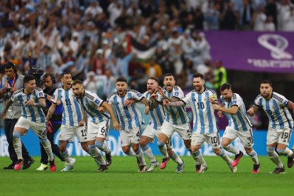 La selección de Argentina utilizará el mismo uniforme con el que venció en los dos últimos partidos a Países Bajos y Croacia.
