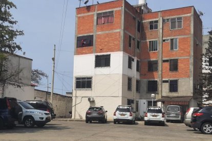 El hombre tenía al menos 6 horas sin vida cuando se encontró su cadáver. Los vecinos contaron que le robaron y golpearon.