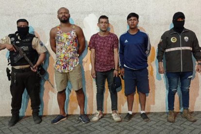 Uno de los detenidos registra un antecedente por asociación ilícita.