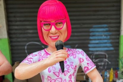 La Vecina está encantada con su monigote, el que la hizo asegura que la ama porque hizo un excelente trabajo