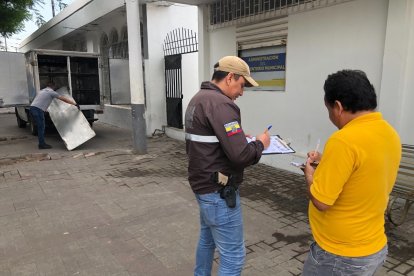 Los agentes investigadores consideran que al doble crimen como una muerte selectiva.