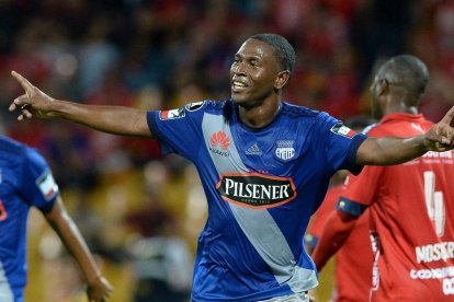 El delantero ecuatoriano Bryan Angulo reforzará a Emelec para la temporada 2023.