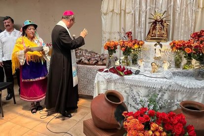 Con la bendición de los panes y de la chicha inició la peregrinación.