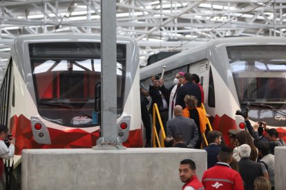 El arzobispo Alfredo Espinosa dio la bendición a los trenes del Metro de Quito en los talleres y cocheras en Quitumbe.
