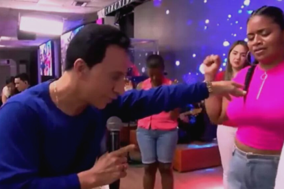 El religioso compartió un video en el que realizó el supuesto milagro. Ocurrió en Cartagena.