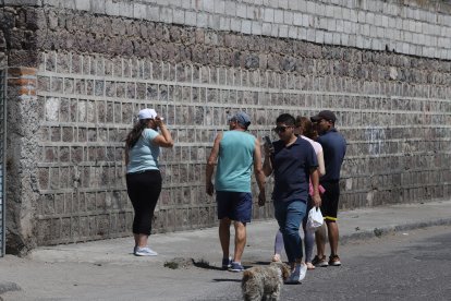Los vecinos continuaban consternados por la muerte de Tasiguano.
