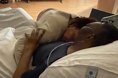 Kely Nascimento, hija de Pelé, compartió una imagen en su cuenta de Instagram para dar a conocer el momento que atraviesa su padre.