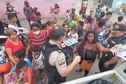 Las entregas se realizaron la mañana de este sábado, en tres sectores del norte de Guayaquil.