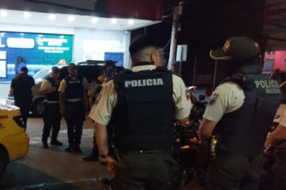 El hecho violento sucedió frente a la Gobernación de la provincia.