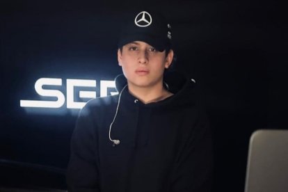 Guillermo Serrano, o Serra, es conocido en YouTube por la música y energía que transmite.