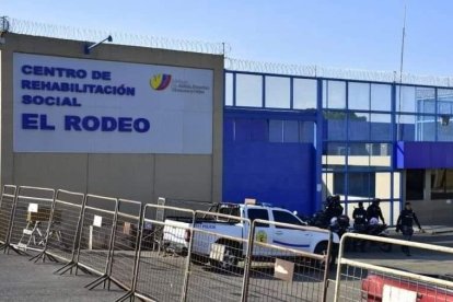 A puñaladas asesinaron a un guía penitenciario en la cárcel El Rodeo.