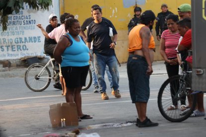 A balas 'eliminan' a dos hombres en el Guasmo