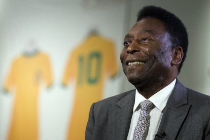 El astro brasileño Edson Arantes do Nascimento, conocido como Pelé, falleció a los 82 años.