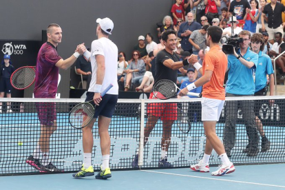 Si bien no arrancaron con pie derecho en el primer set, el bosnio Brkic y el ecuatoriano Escobar (d) lograron revertir el partido y clasificaron a las semifinales.