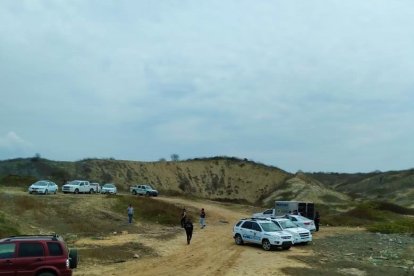 La chica fue hallada sin vida, en la orilla de la playa.