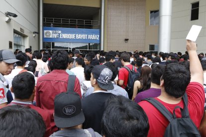 EXAMENES DE ADMISIÓN PARA ESTUDIANTES QUE DESEAN INGRESAR A LA ESPOL / JIMMY NEGRETE / GUAYAQUIL-ECUADOR