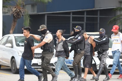 Los presuntos implicados estarán en prisión preventiva mientras dure el proceso.