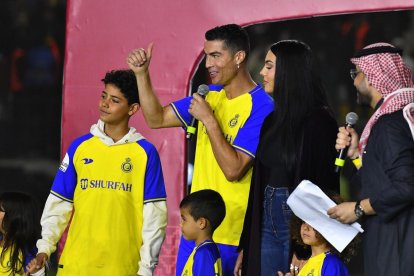 Si Georgina y Cristiano quieren, podrán convivir en Riad sin estar casados