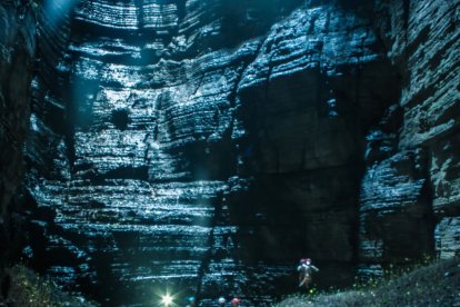 Los curiosos se someten a largas caminatas por una experiencia paranormal.