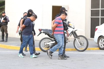 Dos hombres fueron detenidos en vía a la Costa por un supuesto secuestro.